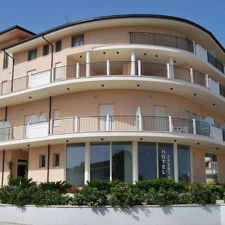 Hotel Europa Nereto Ngoại thất bức ảnh