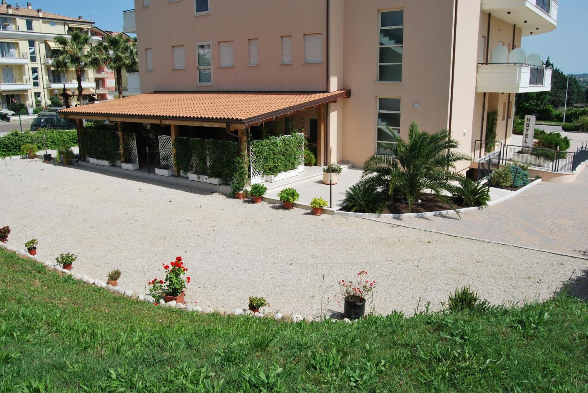 Hotel Europa Nereto Ngoại thất bức ảnh
