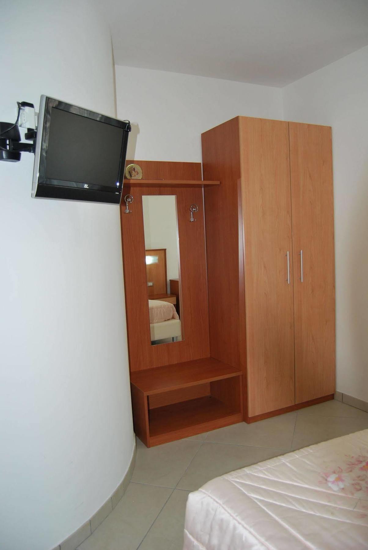 Hotel Europa Nereto Ngoại thất bức ảnh